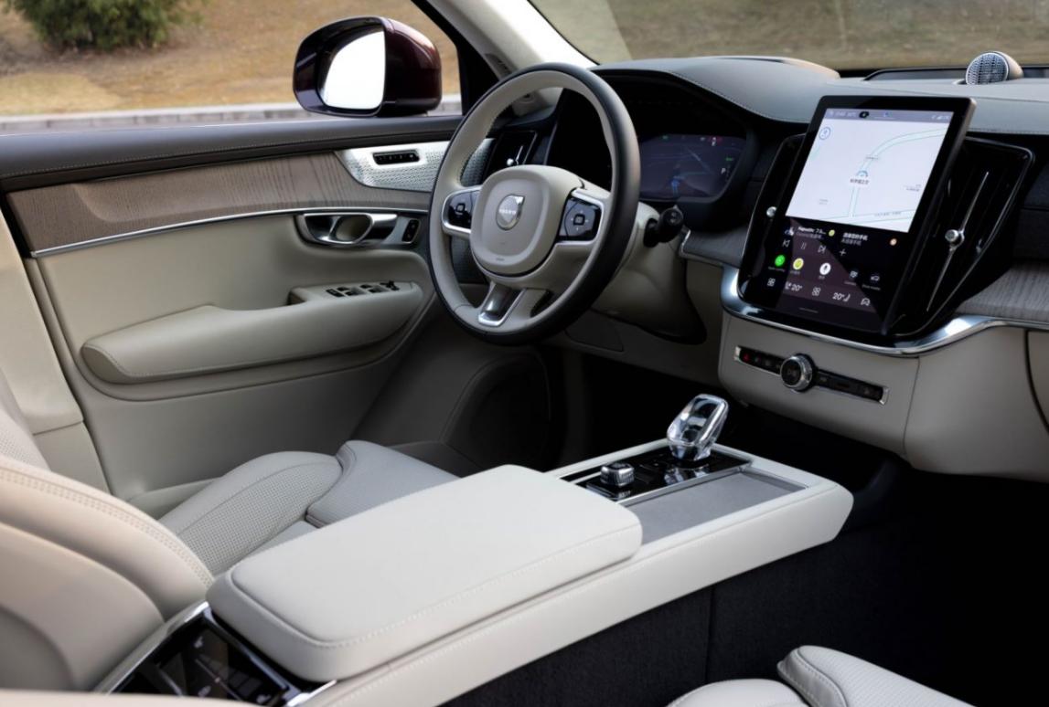 沃尔沃全新XC90和宝马X5,谁更懂新中产对“豪华”的真正期待?